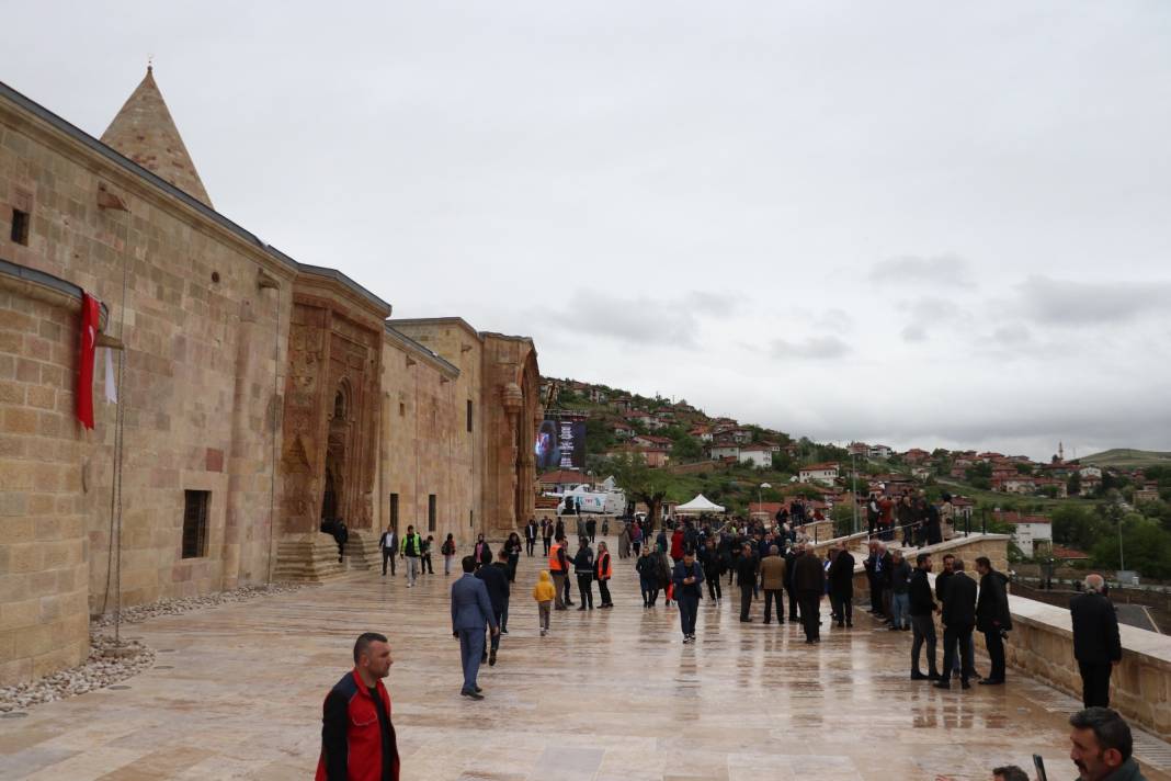 800 Yaşındaki Başyapıt Görenleri Büyüleyecek "Anadolu'nun El Hamra Sarayı" 9